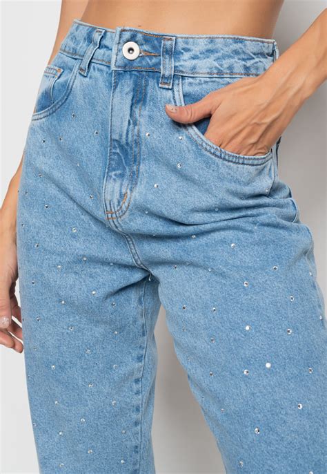 calça jeans com strass
